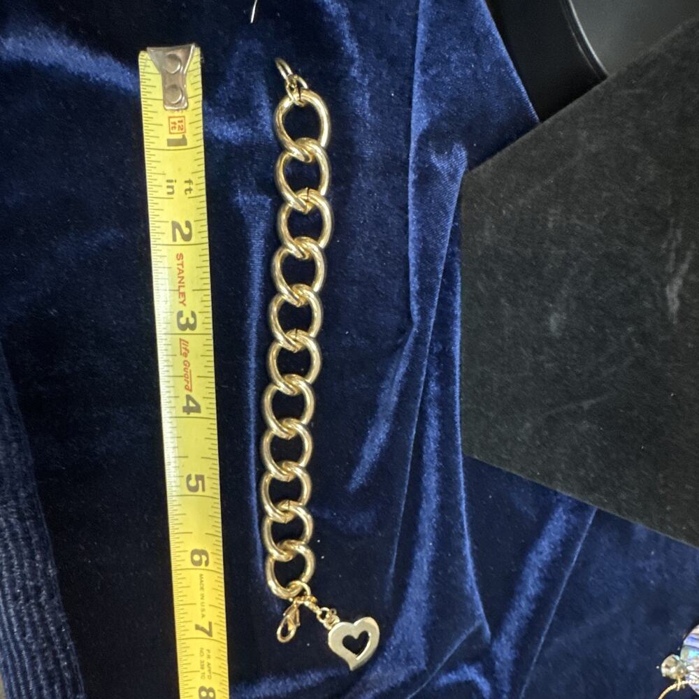 Vintage RMN Roman Heavy Gold Tone Chunky Link Heart Charm Bracelet 8” 71g